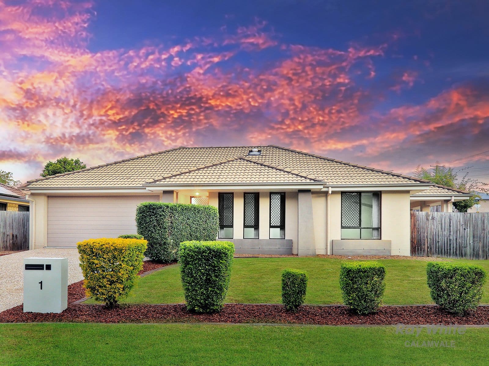 1 Goldfinch Close, Calamvale QLD 4116, Calamvale - Image 1