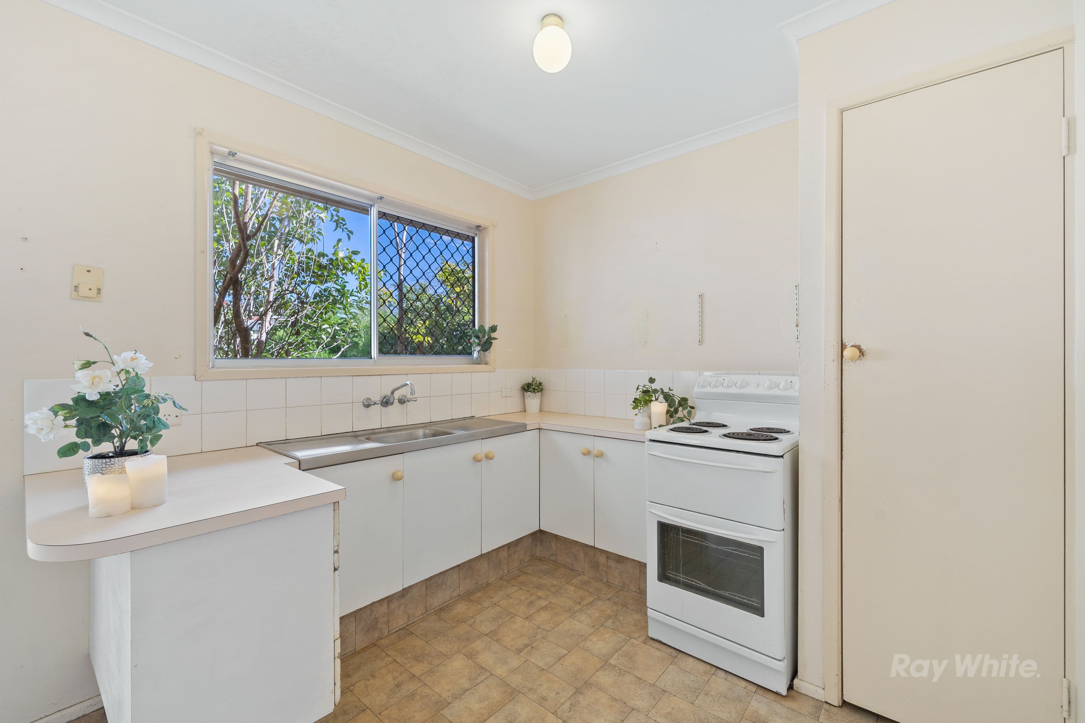 6 Yolla Street, Eagleby QLD 4207, Eagleby - Thumbnail 6