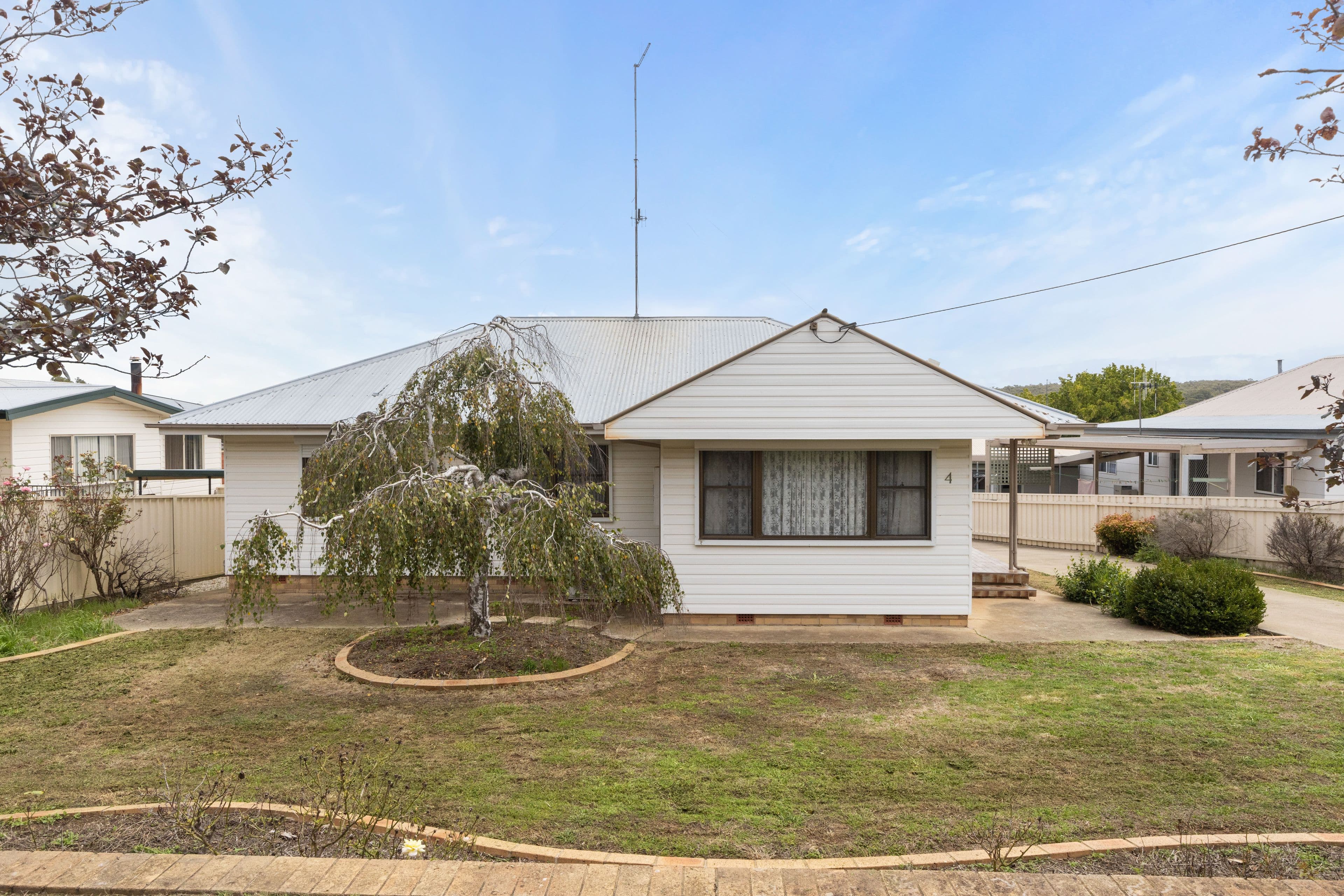 4 Davies Crescent, Goulburn NSW 2580, Goulburn - Image 1
