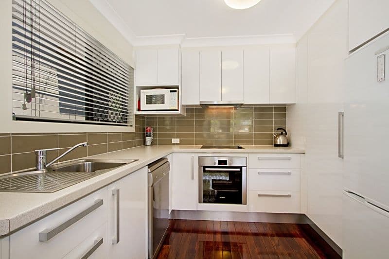 203 Graceville Avenue, GRACEVILLE QLD 4075, Graceville - Thumbnail 2