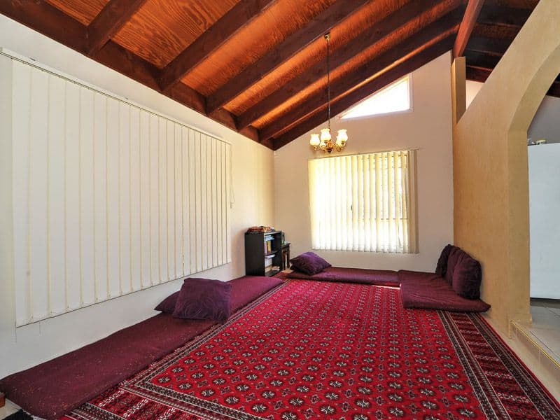 14 Essendon Close, ARUNDEL QLD 4214, Arundel - Thumbnail 2