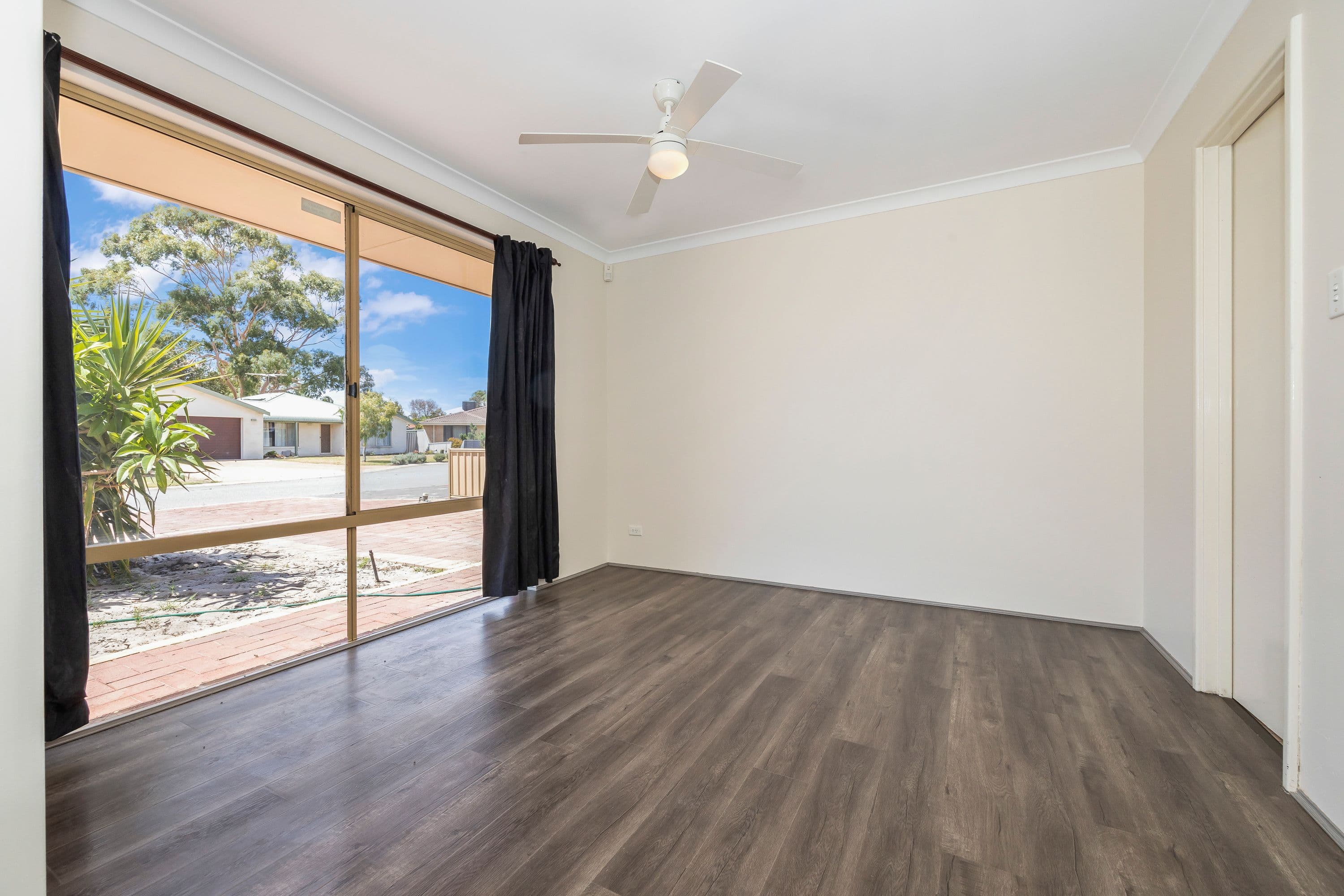 10 Nicholson Place, Ballajura WA 6066, Ballajura - Thumbnail 4