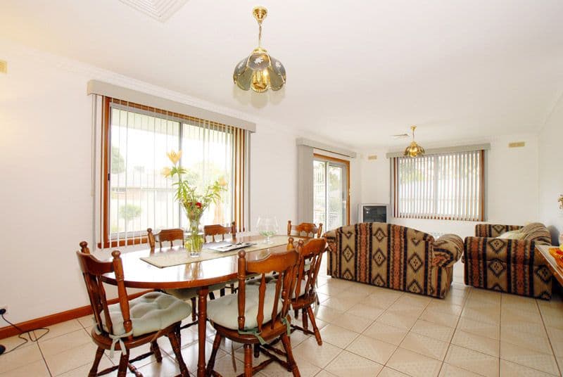 2   Hyde Court, MULGRAVE VIC 3170, Mulgrave - Thumbnail 5