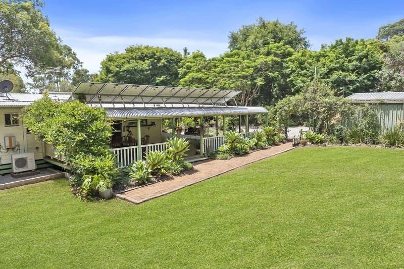 10 Kensleigh Avenue, Bellmere - Thumbnail 2
