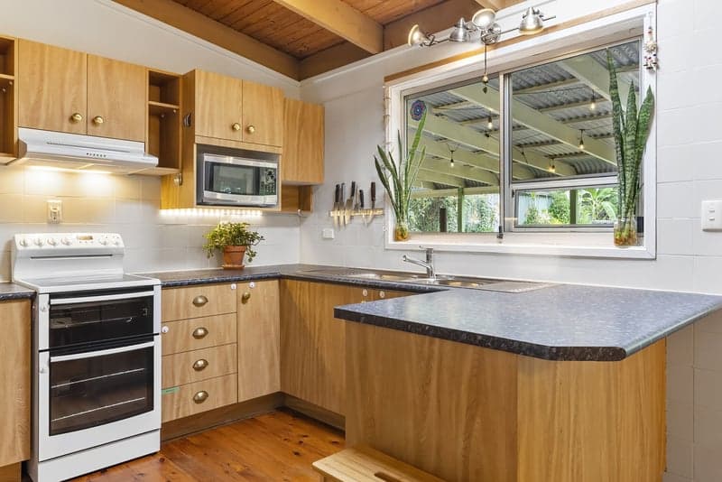 10 Kensleigh Avenue, Bellmere - Thumbnail 5