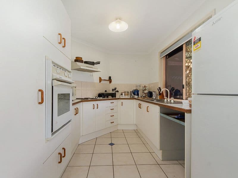 31 Cumberland Drive, Varsity Lakes QLD 4227, Varsity Lakes - Thumbnail 4