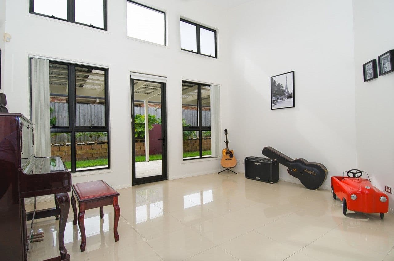 24 McRae Circuit, Pacific Pines QLD 4211, Pacific Pines - Thumbnail 2