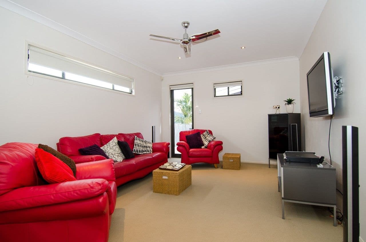 24 McRae Circuit, Pacific Pines QLD 4211, Pacific Pines - Thumbnail 7