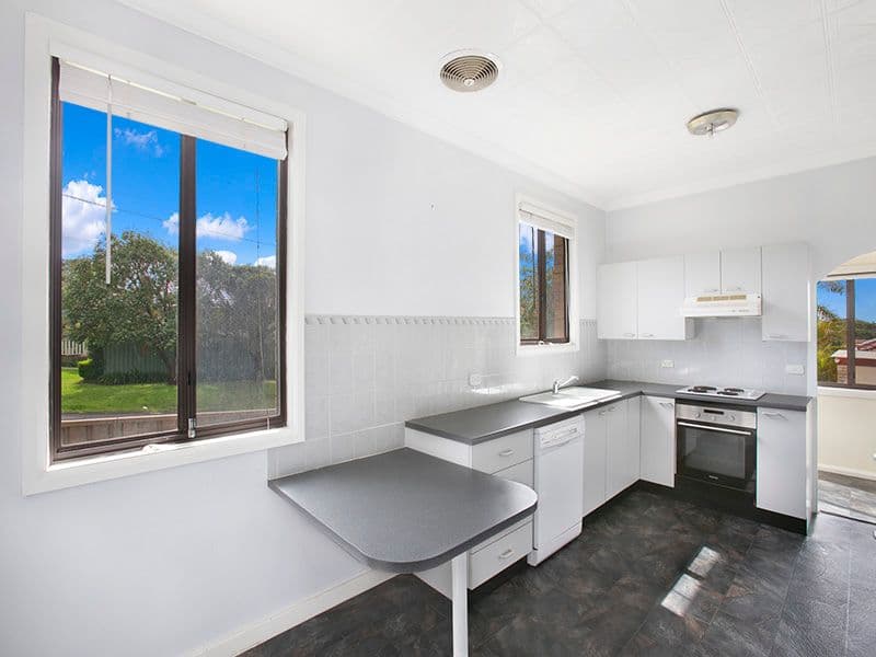 30 Eighth Avenue, JANNALI NSW 2226, Jannali - Thumbnail 6