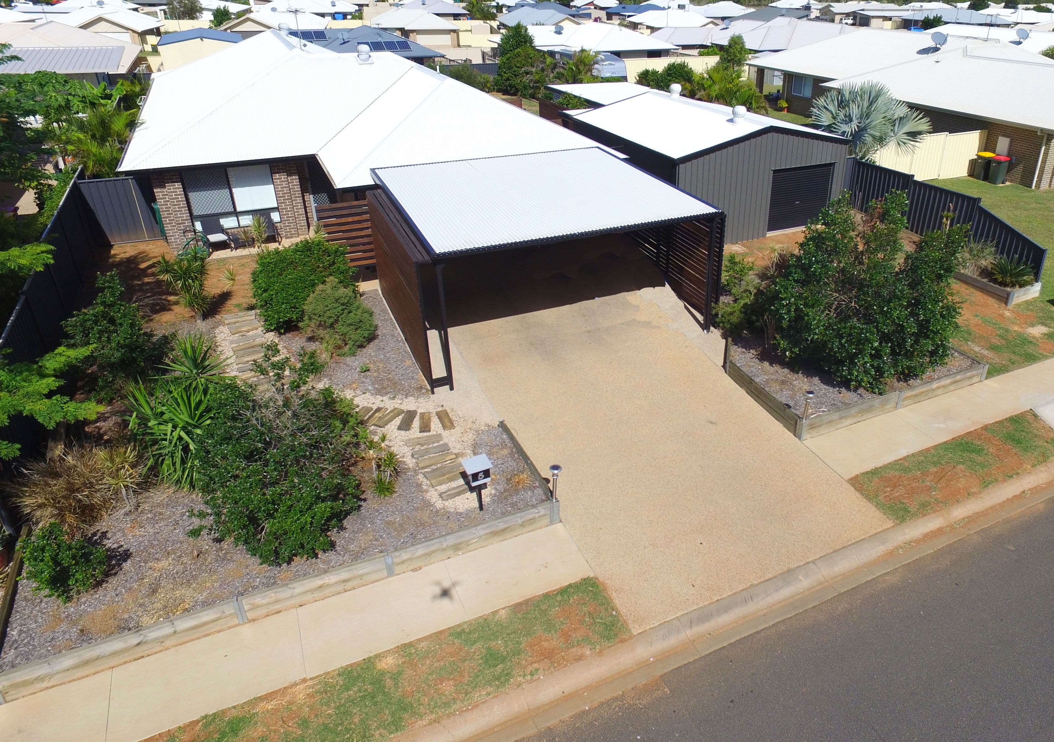 5 Hillcrest Street, Emerald QLD 4720, Emerald - Image 1