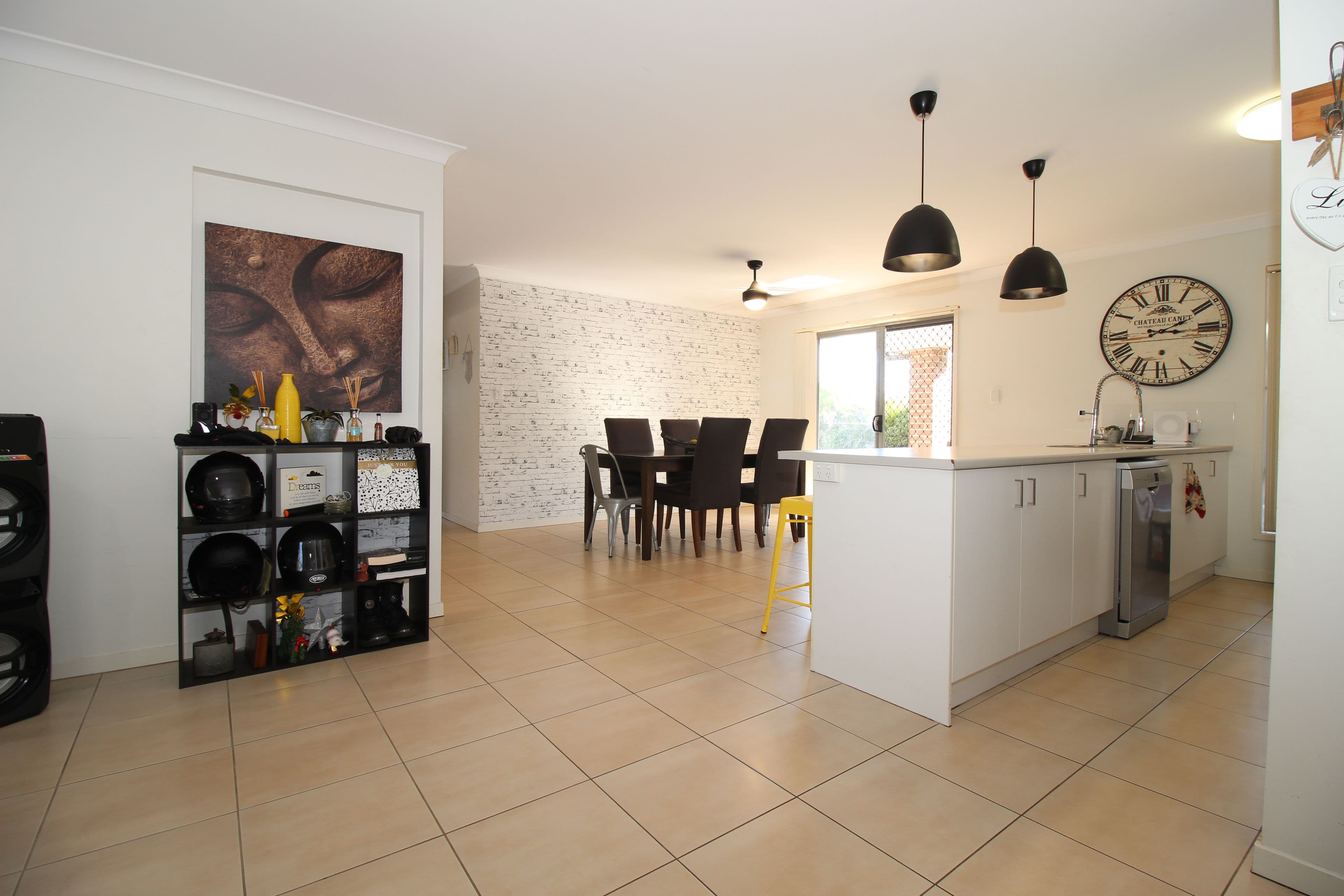 5 Hillcrest Street, Emerald QLD 4720, Emerald - Thumbnail 4