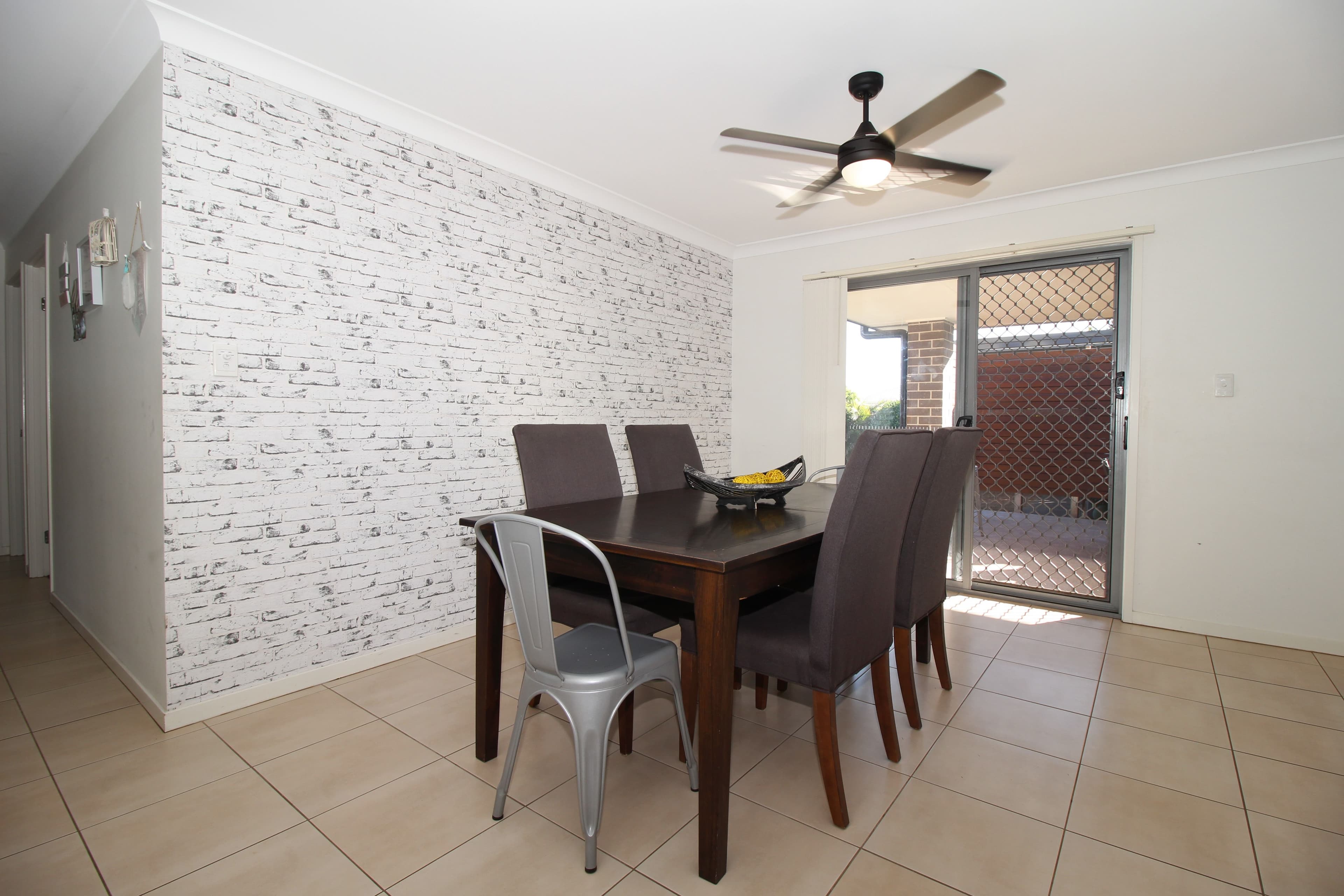 5 Hillcrest Street, Emerald QLD 4720, Emerald - Thumbnail 7