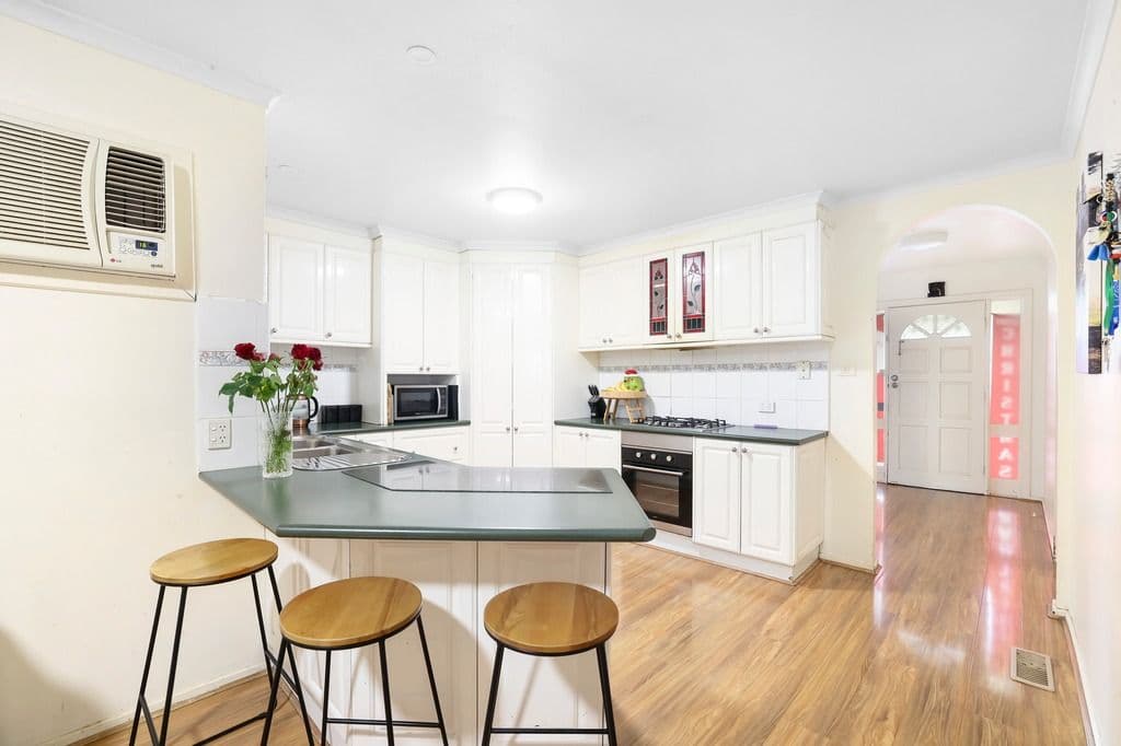 27 Strathmore Crescent, Hoppers Crossing VIC 3029, Hoppers Crossing - Thumbnail 7