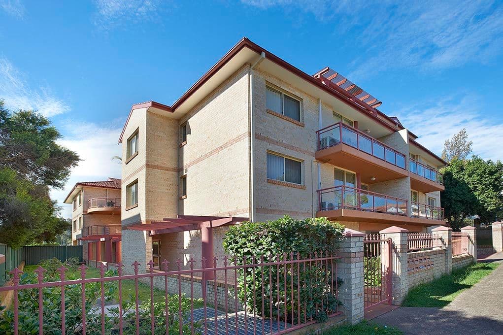 25 Parkside Lane, WESTMEAD NSW 2145, Westmead - Image 1