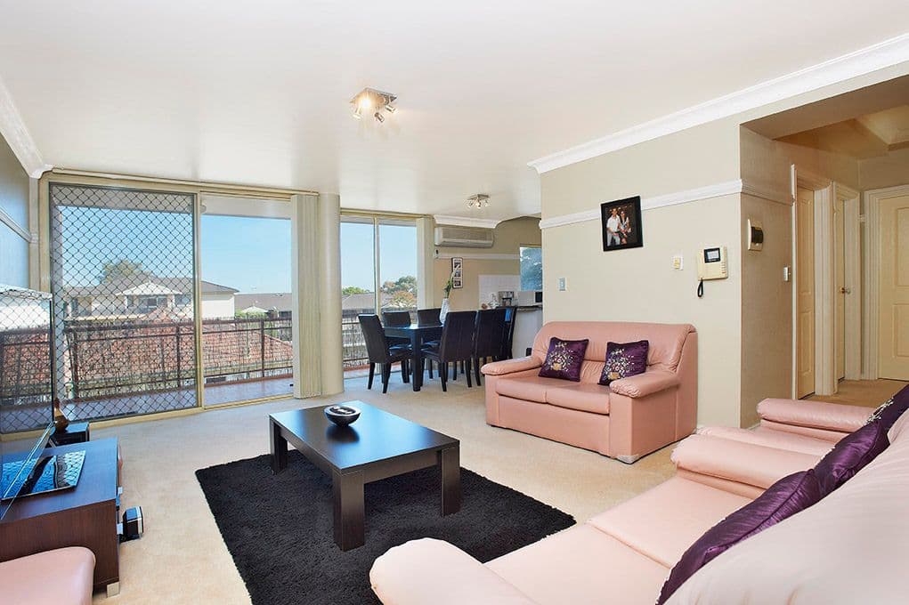 25 Parkside Lane, WESTMEAD NSW 2145, Westmead - Thumbnail 2