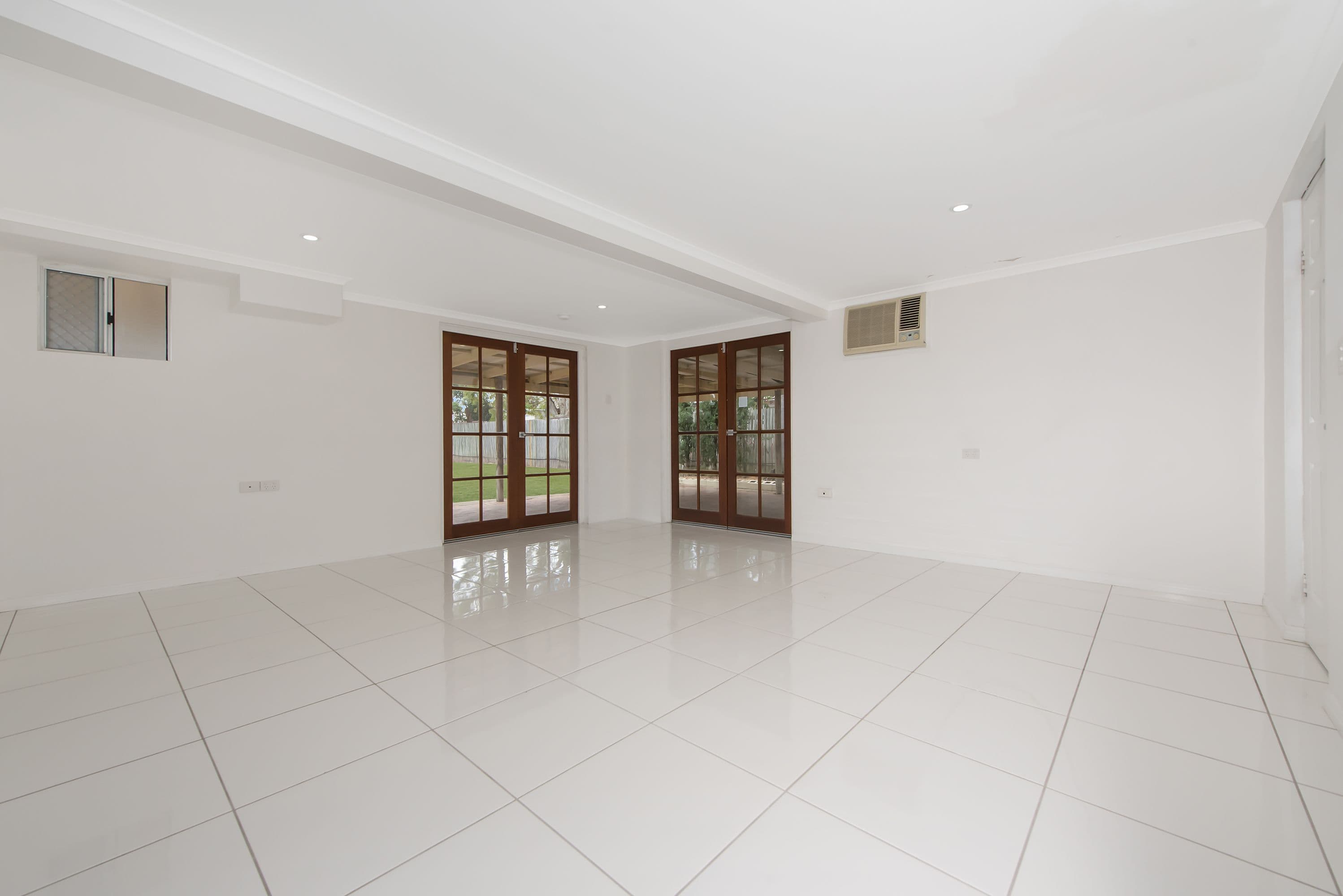 14 Boyne Street, Stuart QLD 4811, Stuart - Thumbnail 5