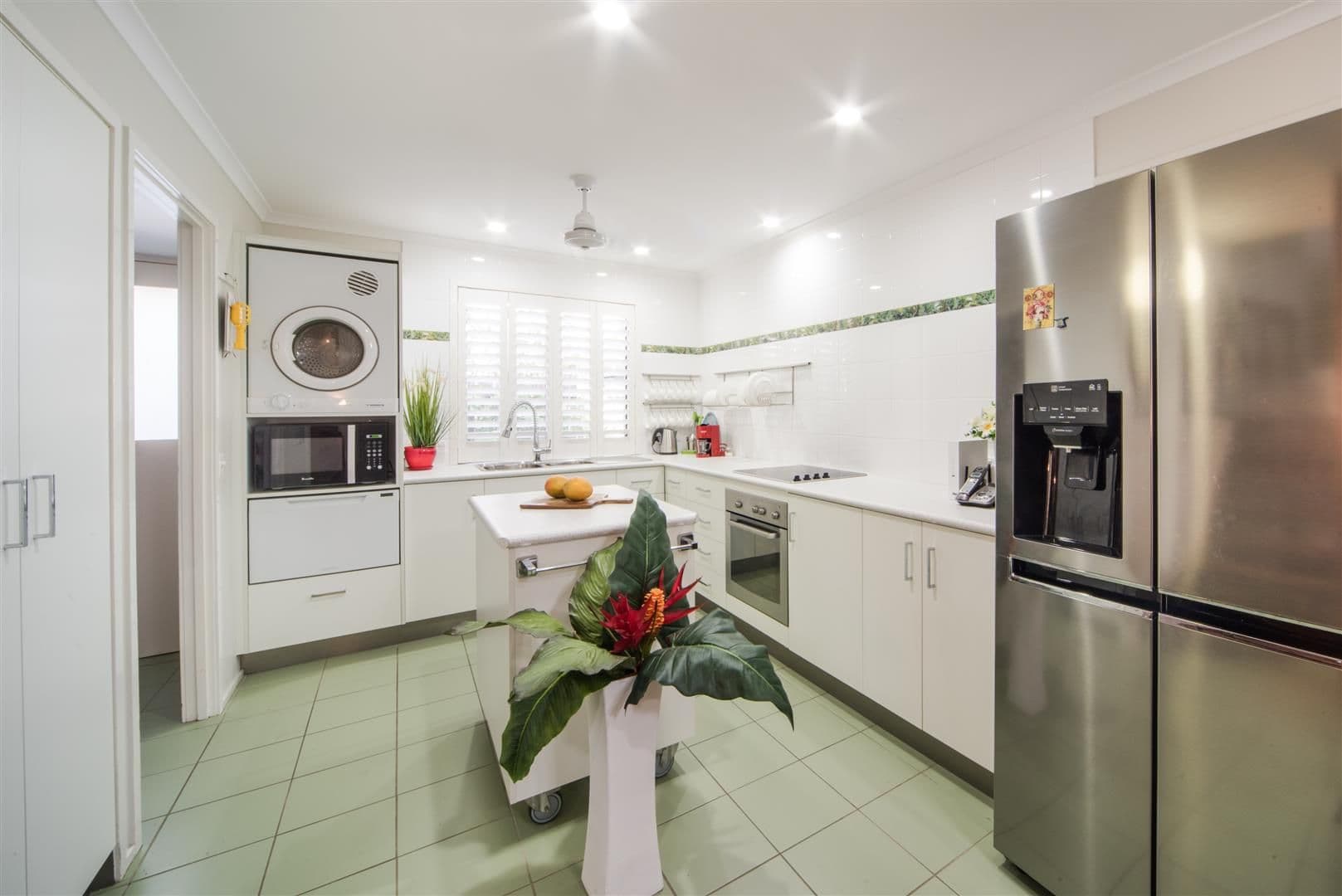 4 Salmon Street, Cannonvale QLD 4802, Cannonvale - Image 1