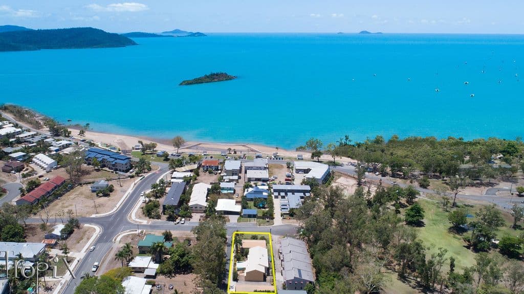 4 Salmon Street, Cannonvale QLD 4802, Cannonvale - Thumbnail 2