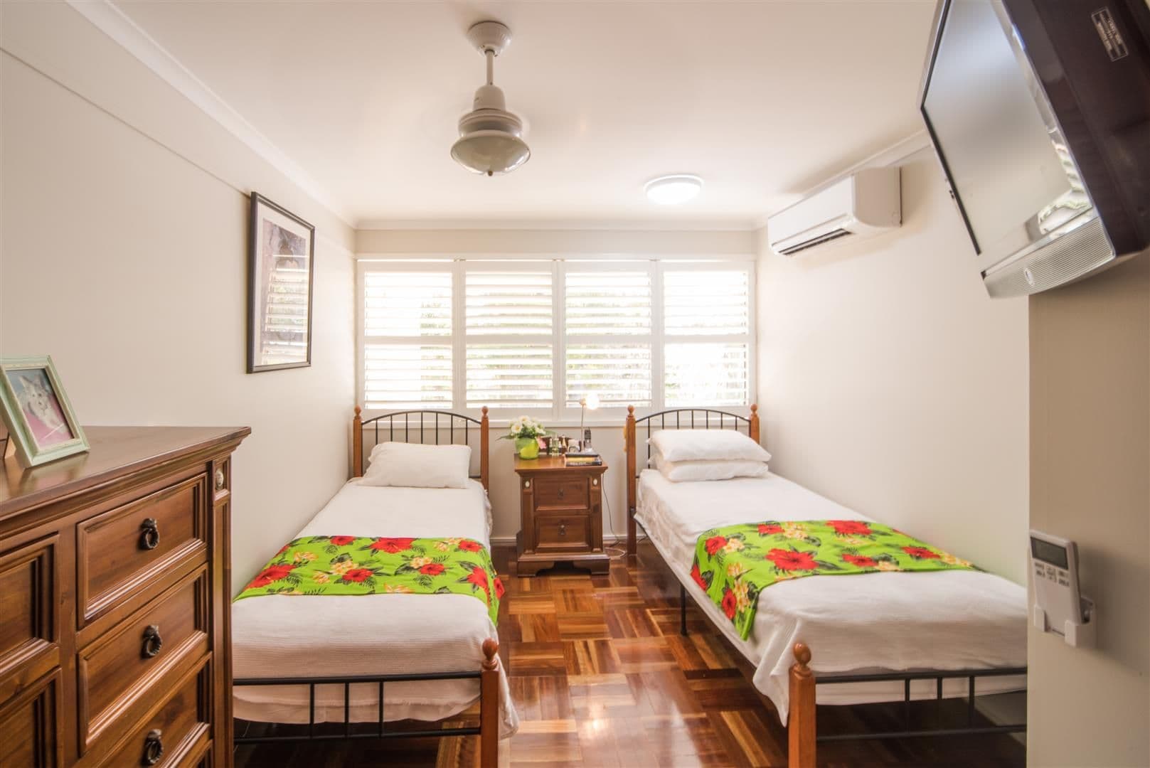 4 Salmon Street, Cannonvale QLD 4802, Cannonvale - Thumbnail 8