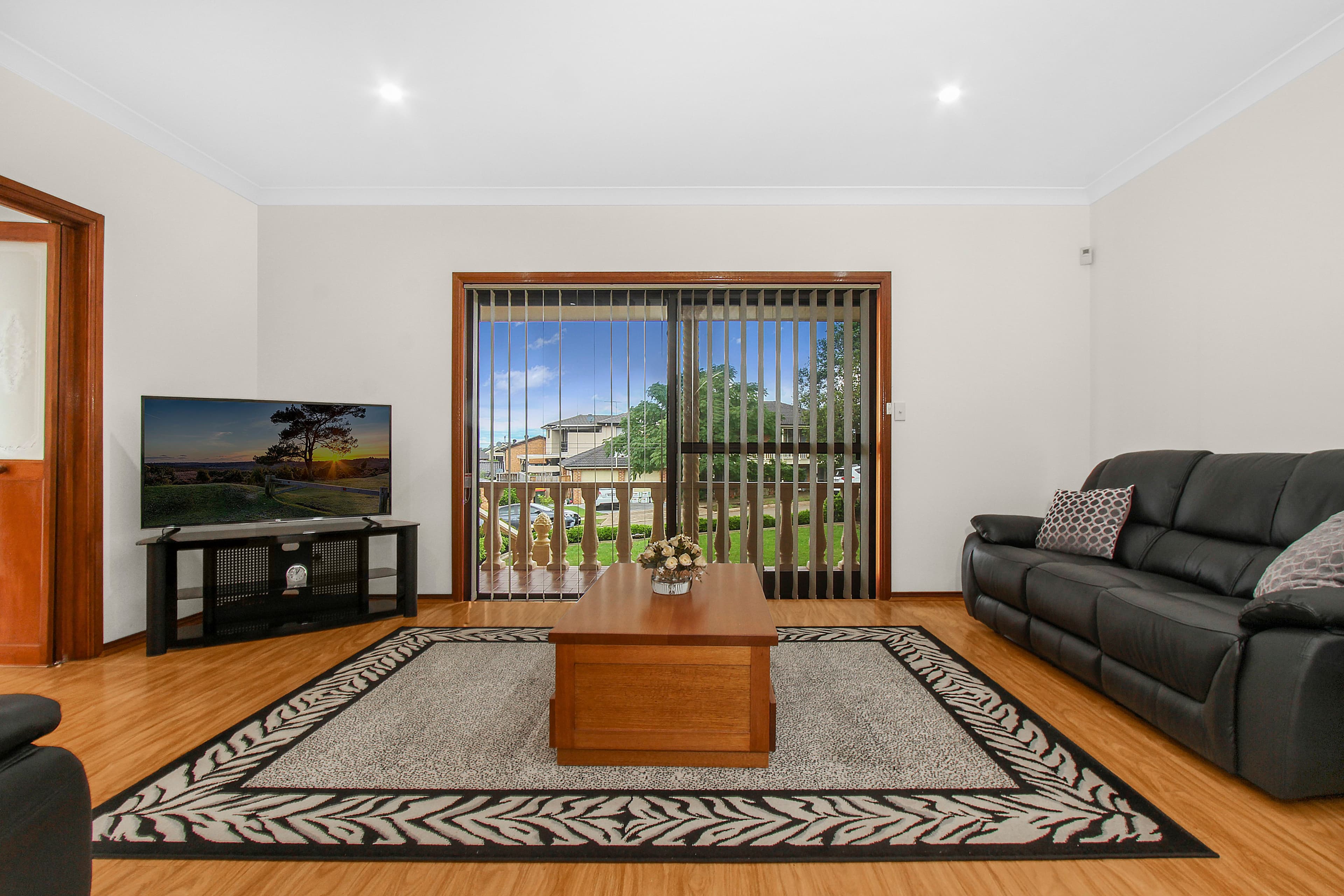 2 Franklin Place, Bossley Park NSW 2176, Bossley Park - Thumbnail 2