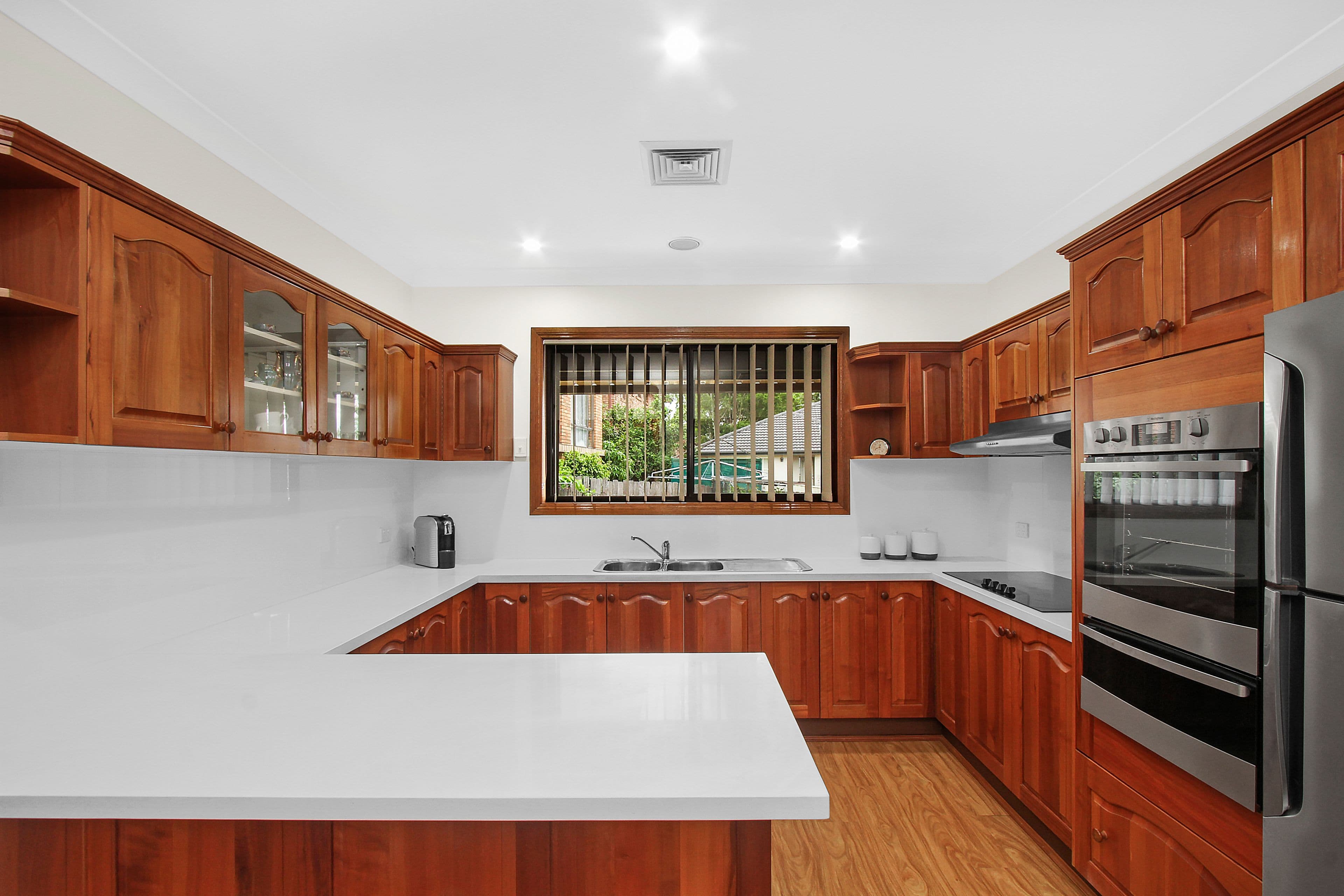 2 Franklin Place, Bossley Park NSW 2176, Bossley Park - Thumbnail 3
