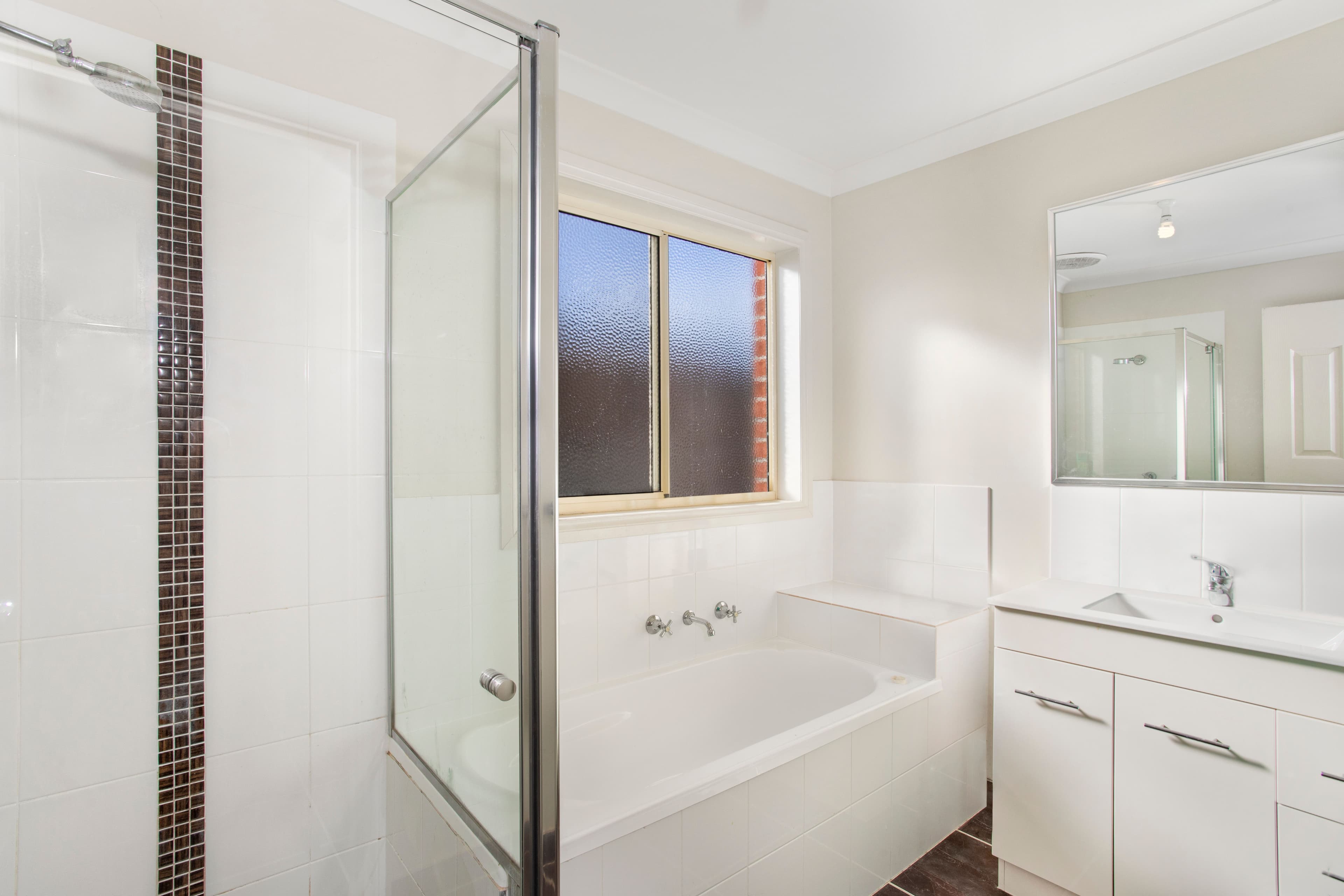 2 Doonie Way, Pakenham VIC 3810, Pakenham - Thumbnail 7