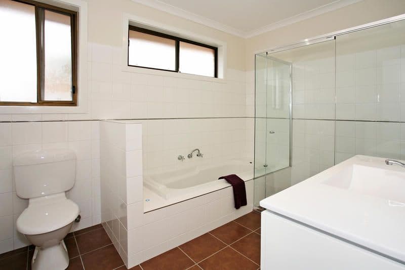 26 Burleigh Drive, GROVEDALE VIC 3216, Grovedale - Thumbnail 2