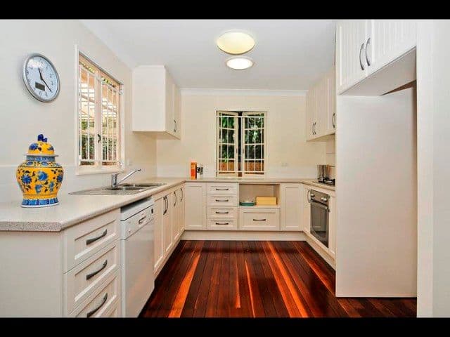 59 Kew Road, GRACEVILLE QLD 4075, Graceville - Thumbnail 4