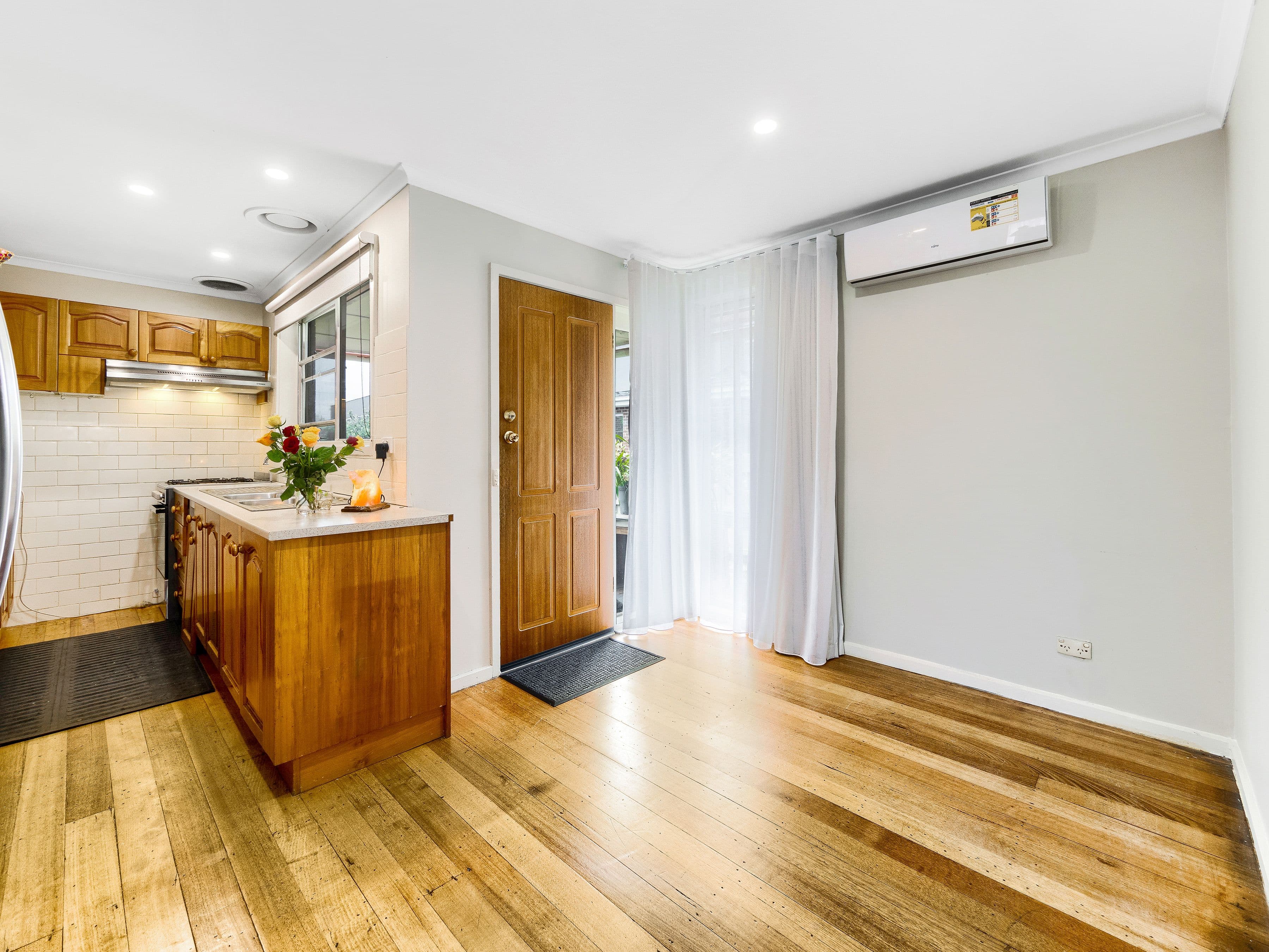 9 Sweeney Drive, Narre Warren VIC 3805, Narre Warren - Thumbnail 4