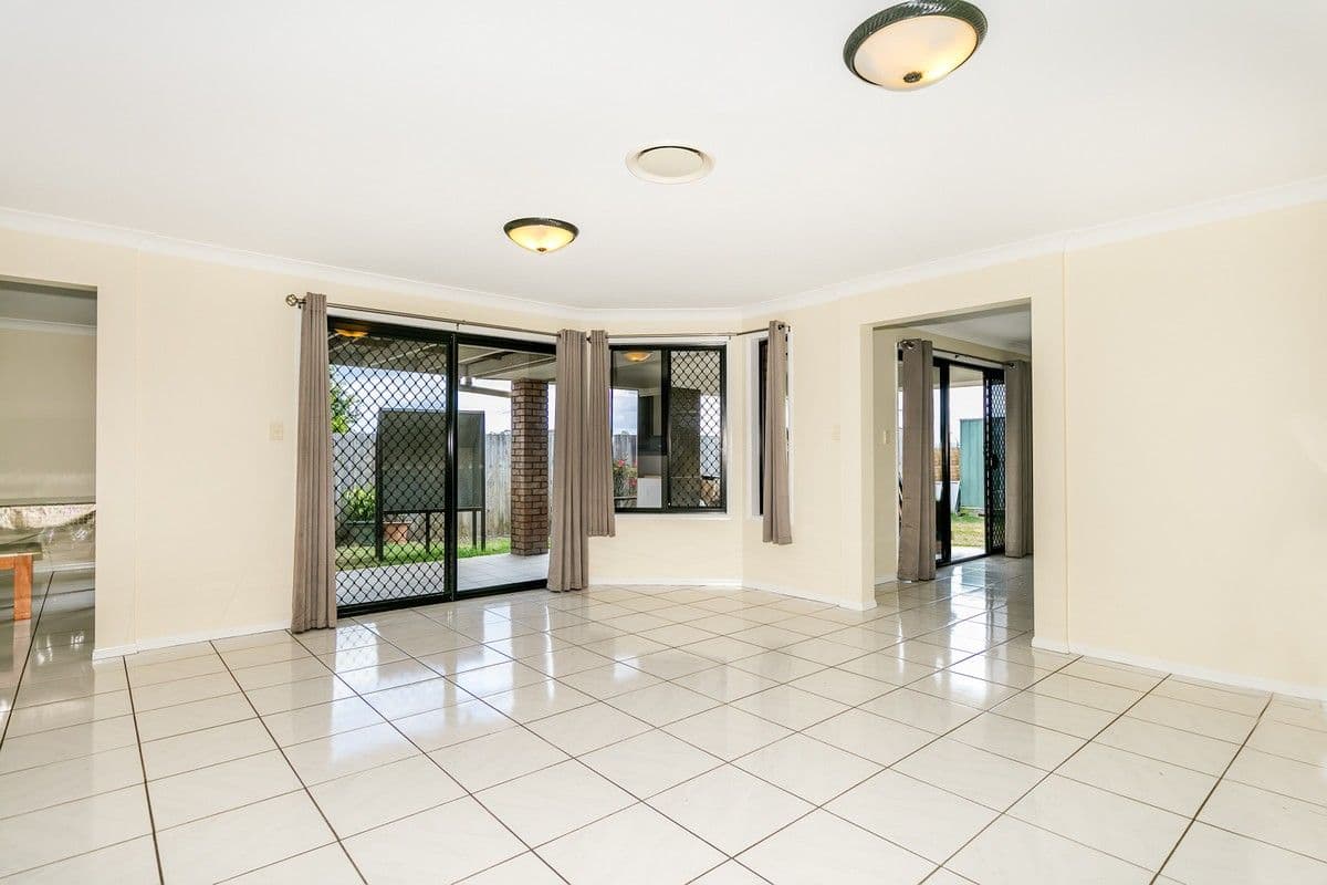 6 Hillview Street, Springfield QLD 4300, Springfield - Thumbnail 4