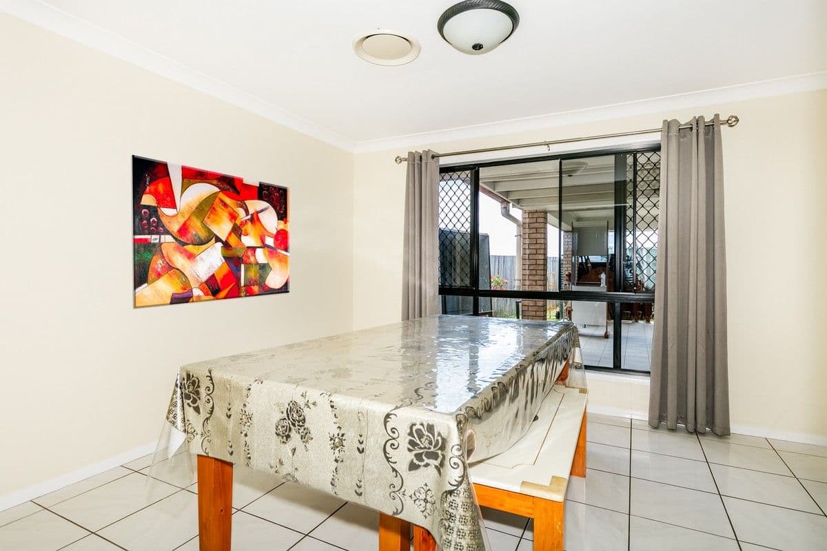 6 Hillview Street, Springfield QLD 4300, Springfield - Thumbnail 7