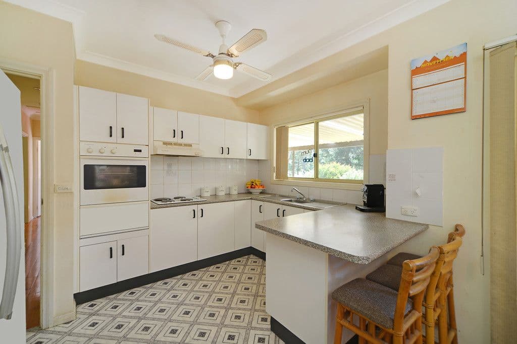 2 Callistemon Avenue, Hill Top - Thumbnail 2