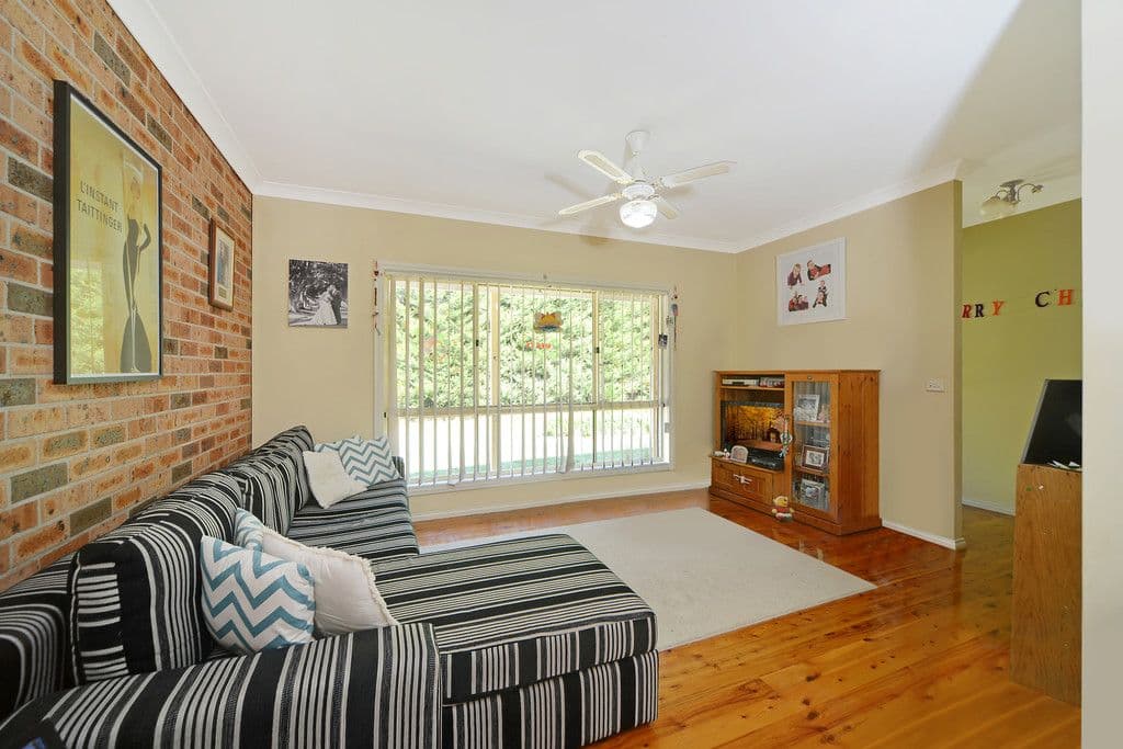 2 Callistemon Avenue, Hill Top - Thumbnail 3