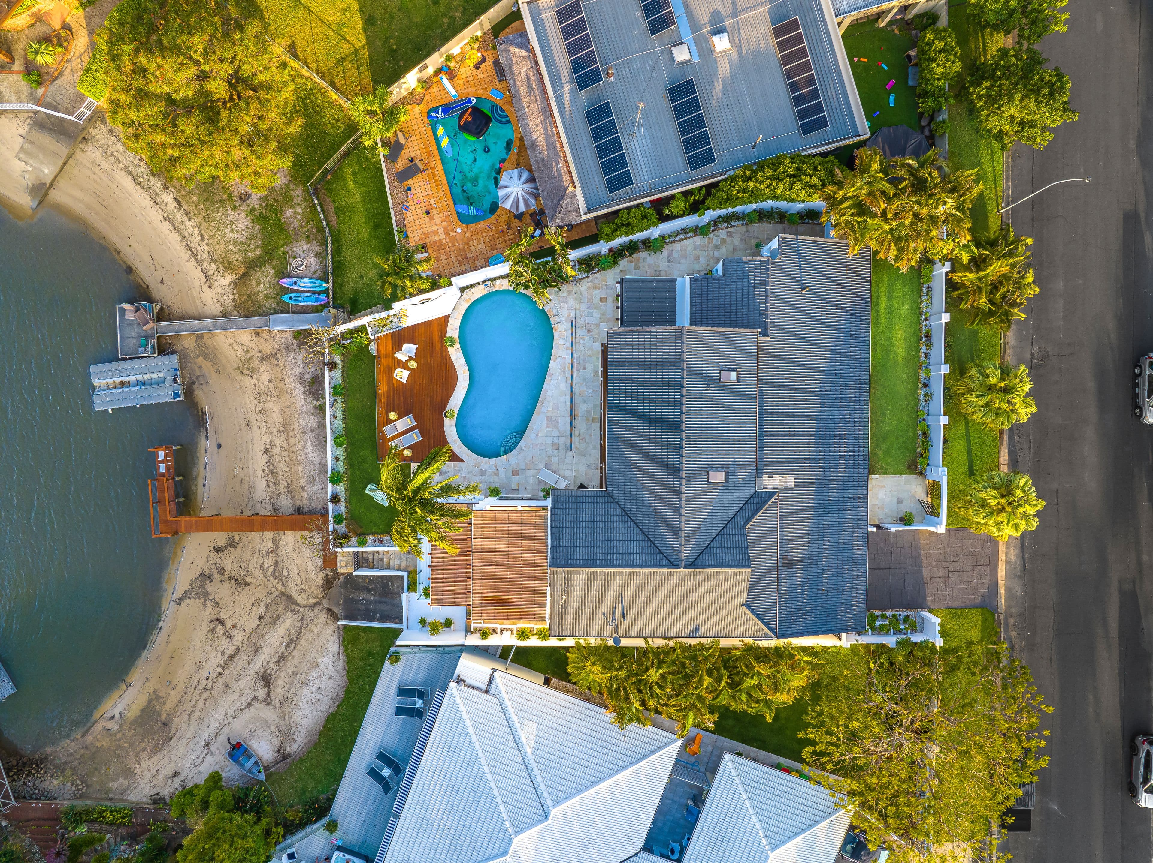 8 River Crescent, Broadbeach Waters QLD 4218, Broadbeach Waters - Thumbnail 4