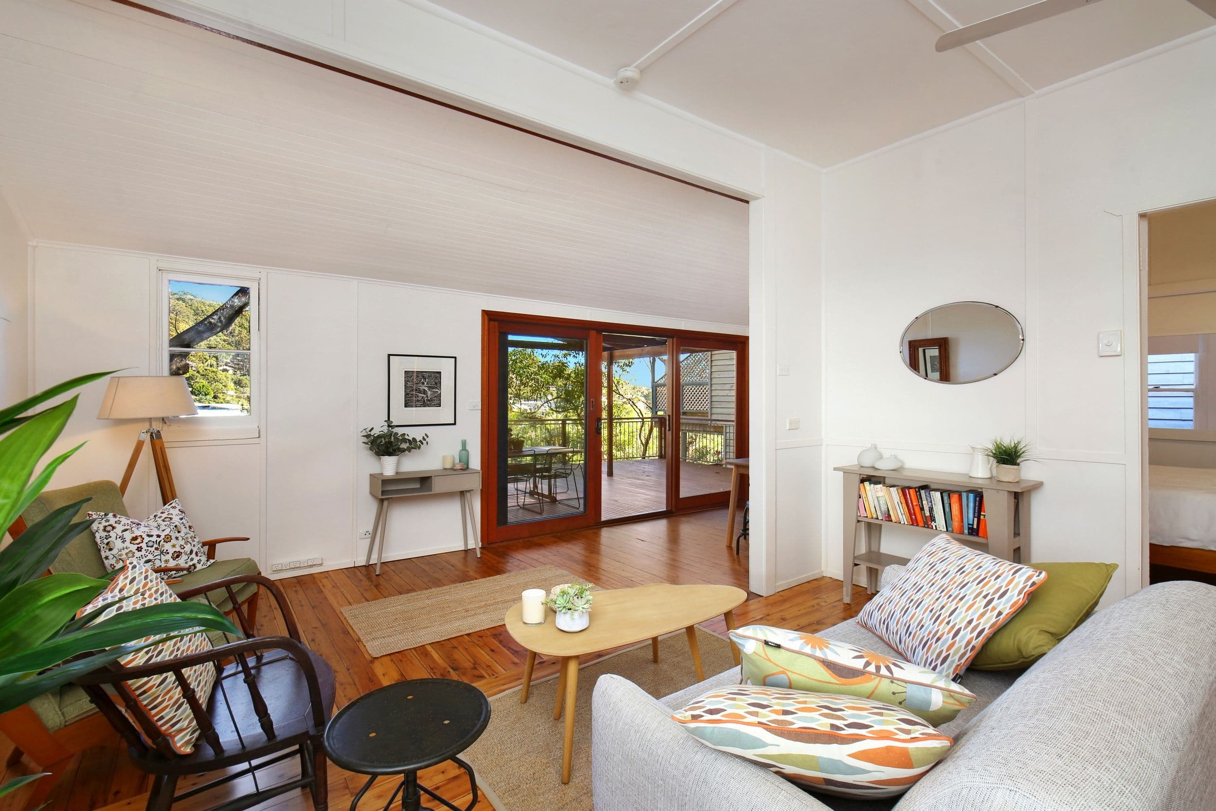 6 Flora Avenue, Hardys Bay - Image 1