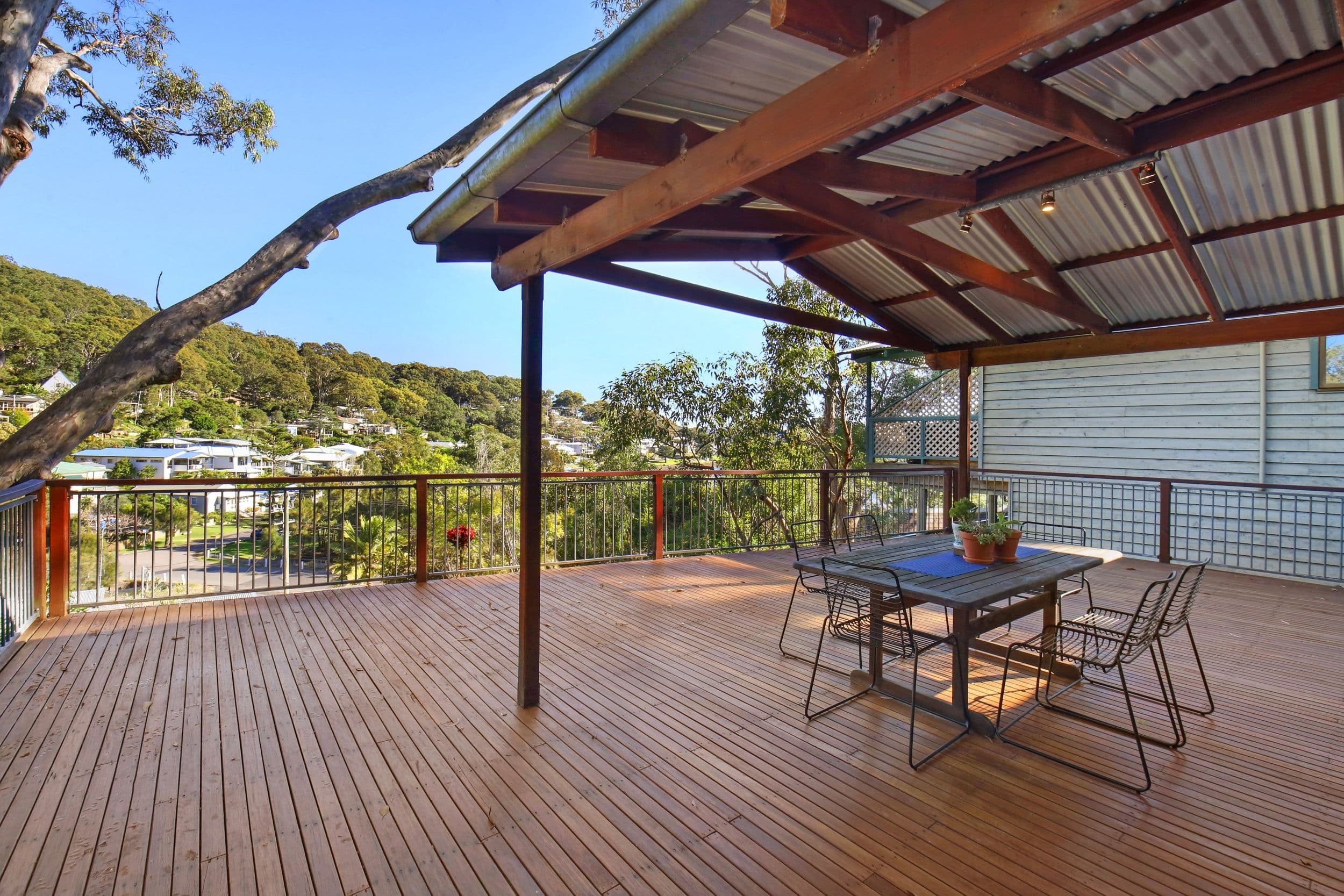 6 Flora Avenue, Hardys Bay - Thumbnail 5