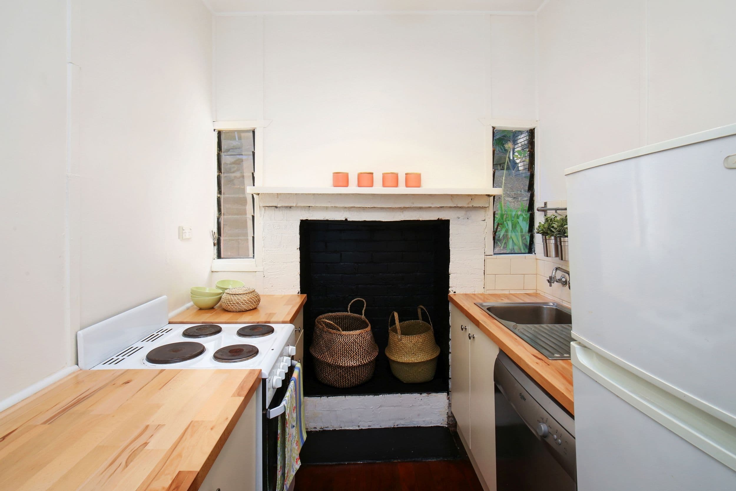 6 Flora Avenue, Hardys Bay - Thumbnail 8