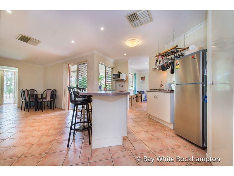 28 Anna Street, NORMAN GARDENS QLD 4701, Norman Gardens - Thumbnail 3