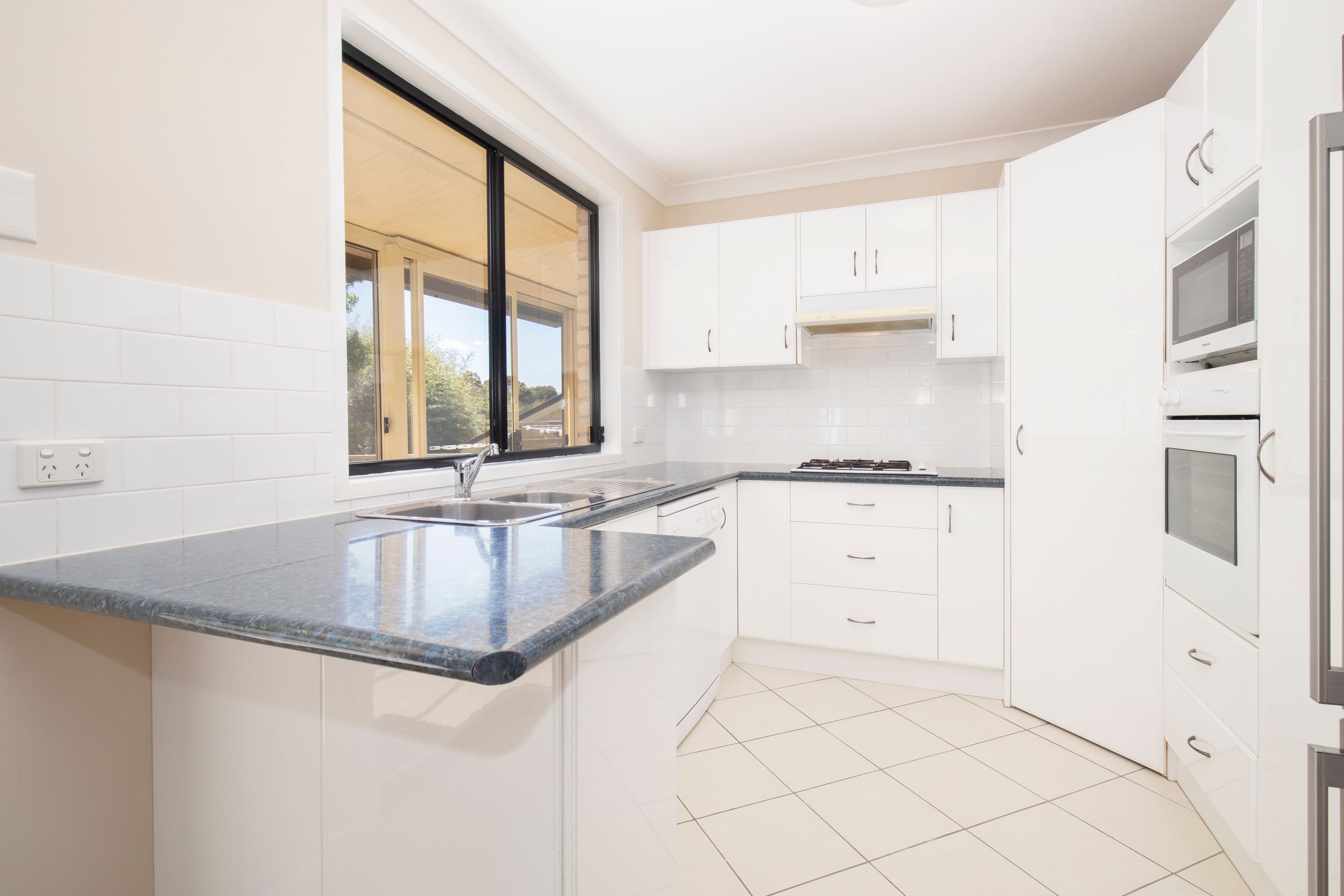9-11 Edward Street, Charlestown NSW 2290, Charlestown - Thumbnail 4