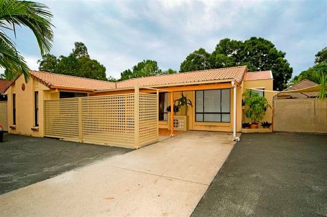 8 Kingaroy Avenue, HELENSVALE QLD 4212, Helensvale - Thumbnail 2