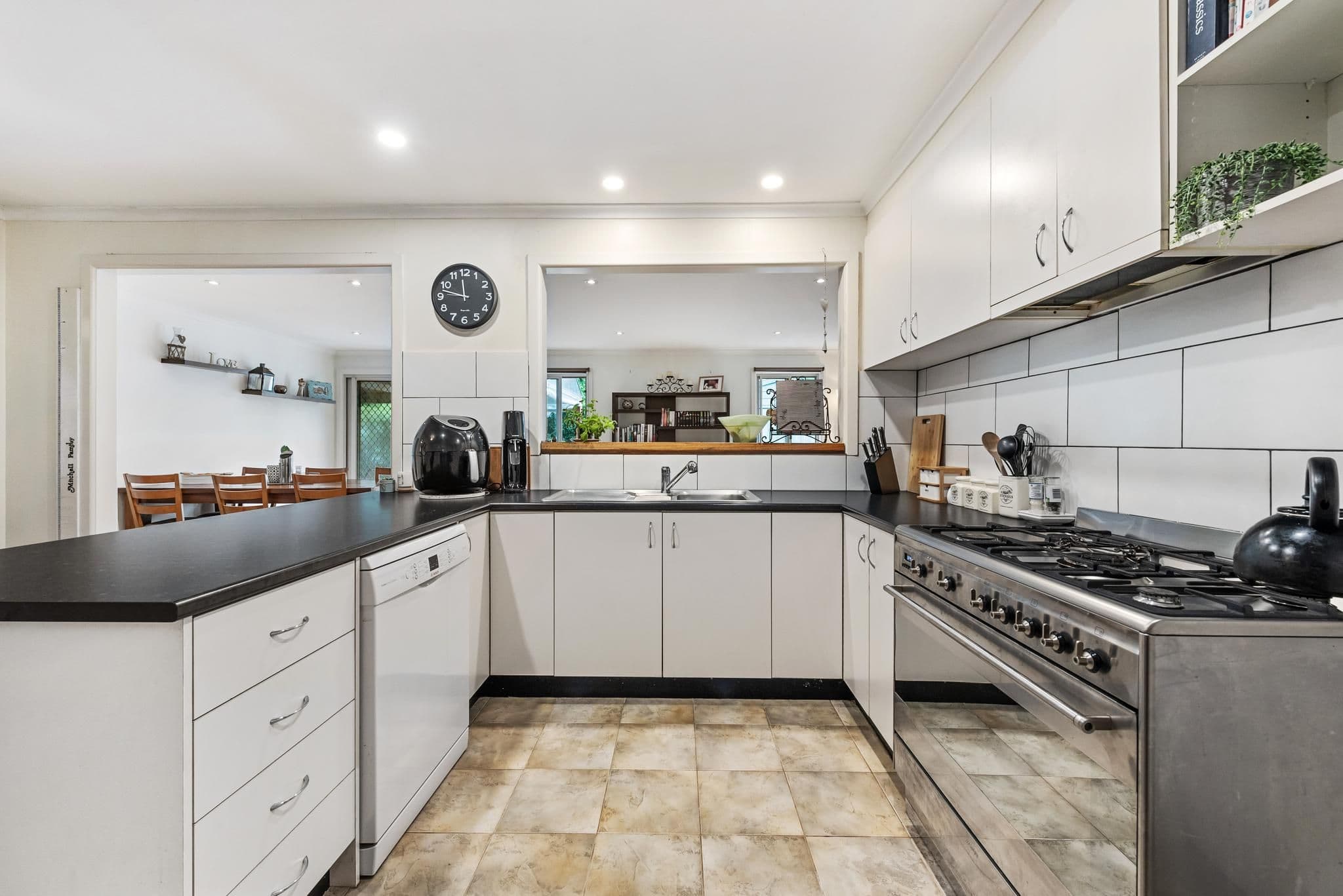 4 Geoffrey Drive, Kilsyth VIC 3137, Kilsyth - Thumbnail 4