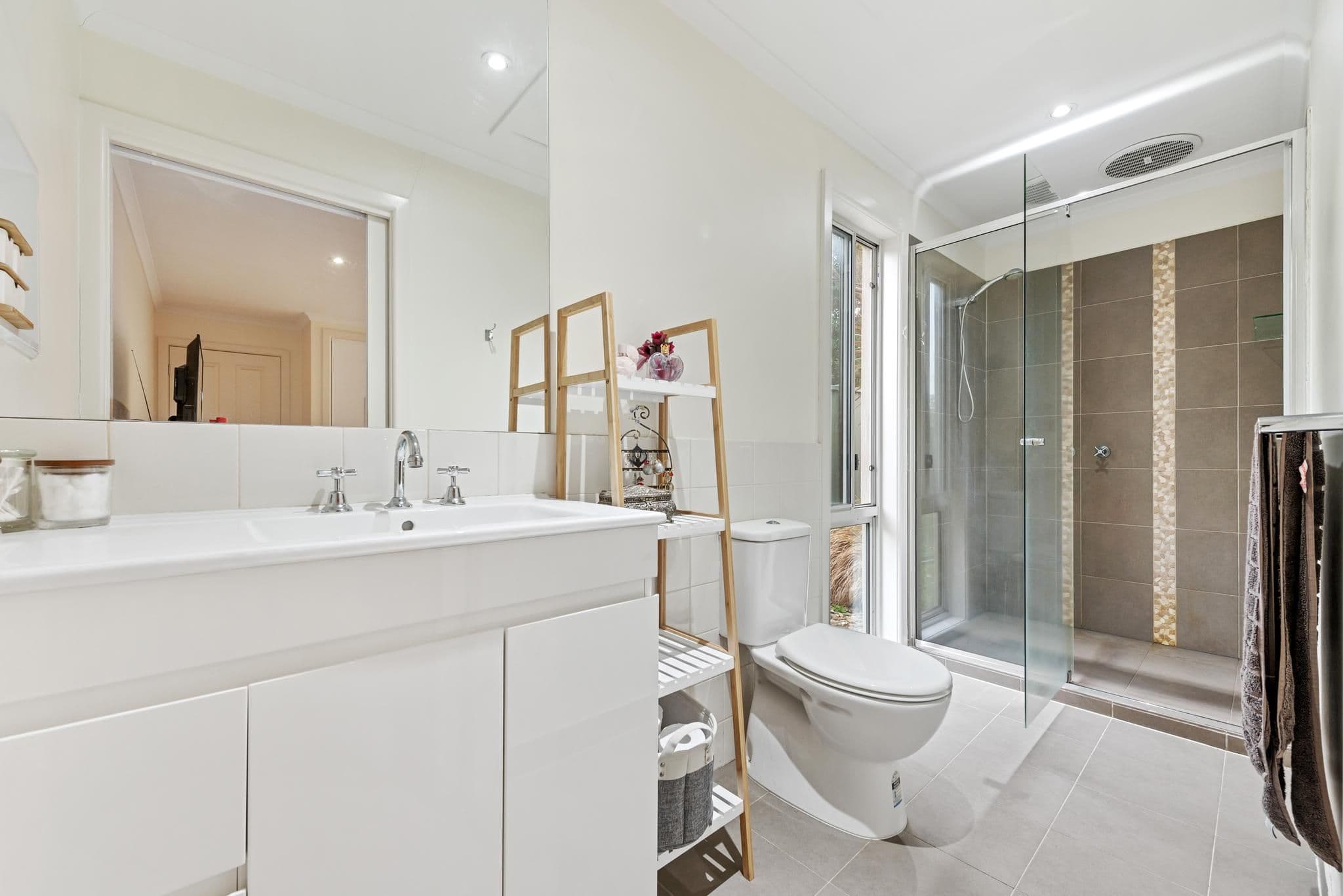 4 Geoffrey Drive, Kilsyth VIC 3137, Kilsyth - Thumbnail 8