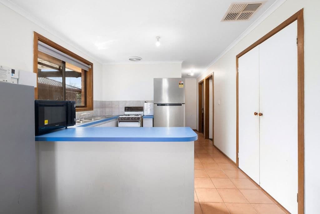 18 Tarwin Place, Wyndham Vale VIC 3024, Wyndham Vale - Thumbnail 2