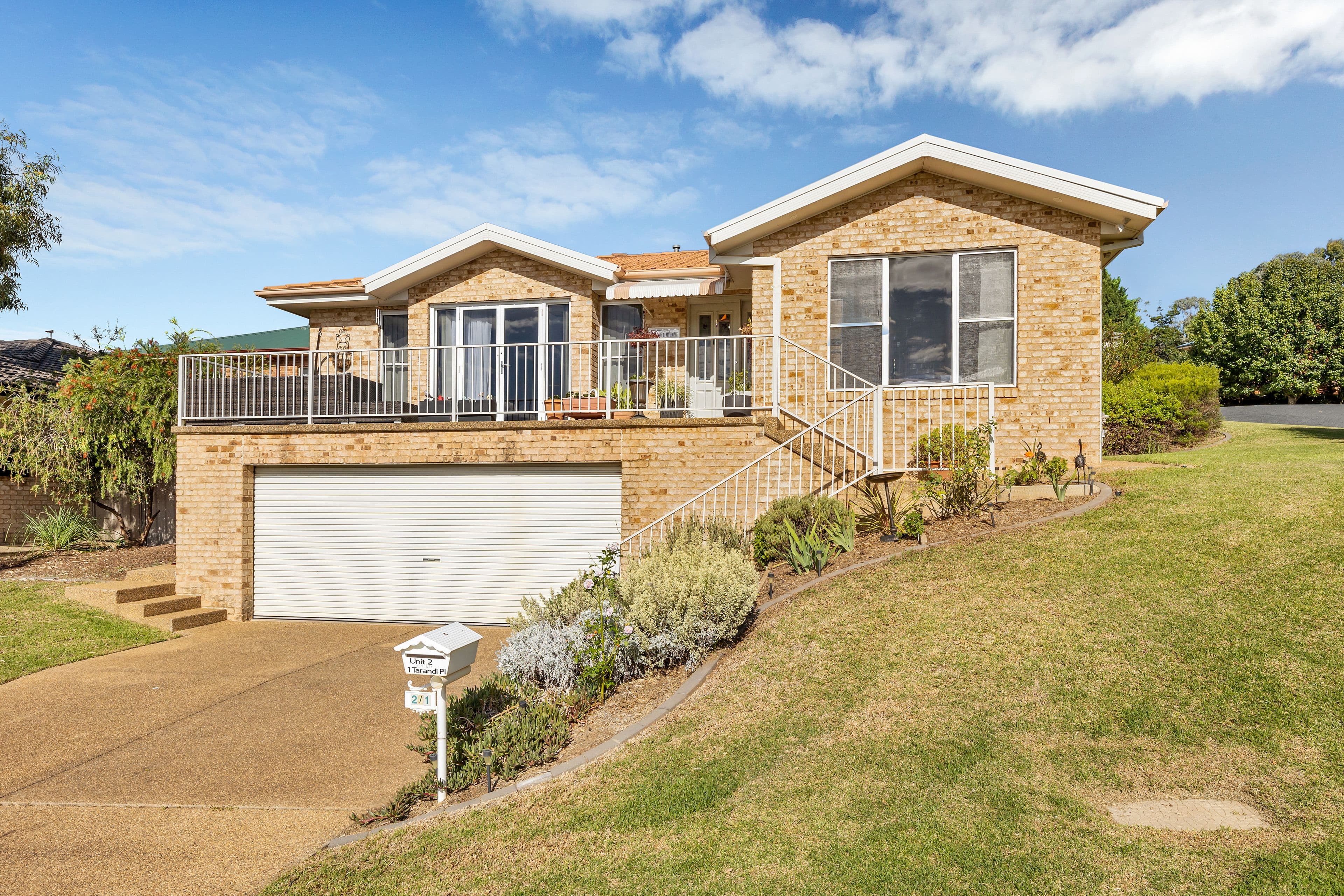 2/1 Tarandi Place, Bourkelands NSW 2650, Bourkelands - Thumbnail 2