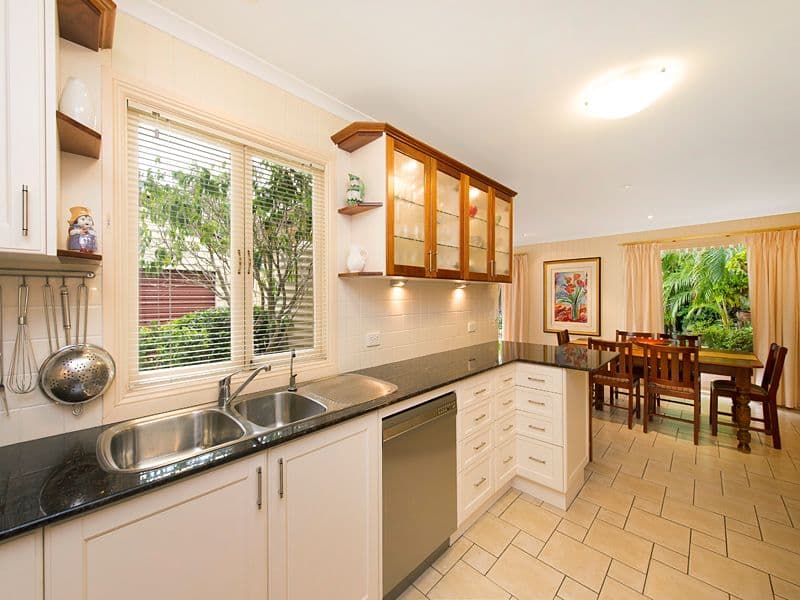 25 Evadne Street, GRACEVILLE QLD 4075, Graceville - Thumbnail 6