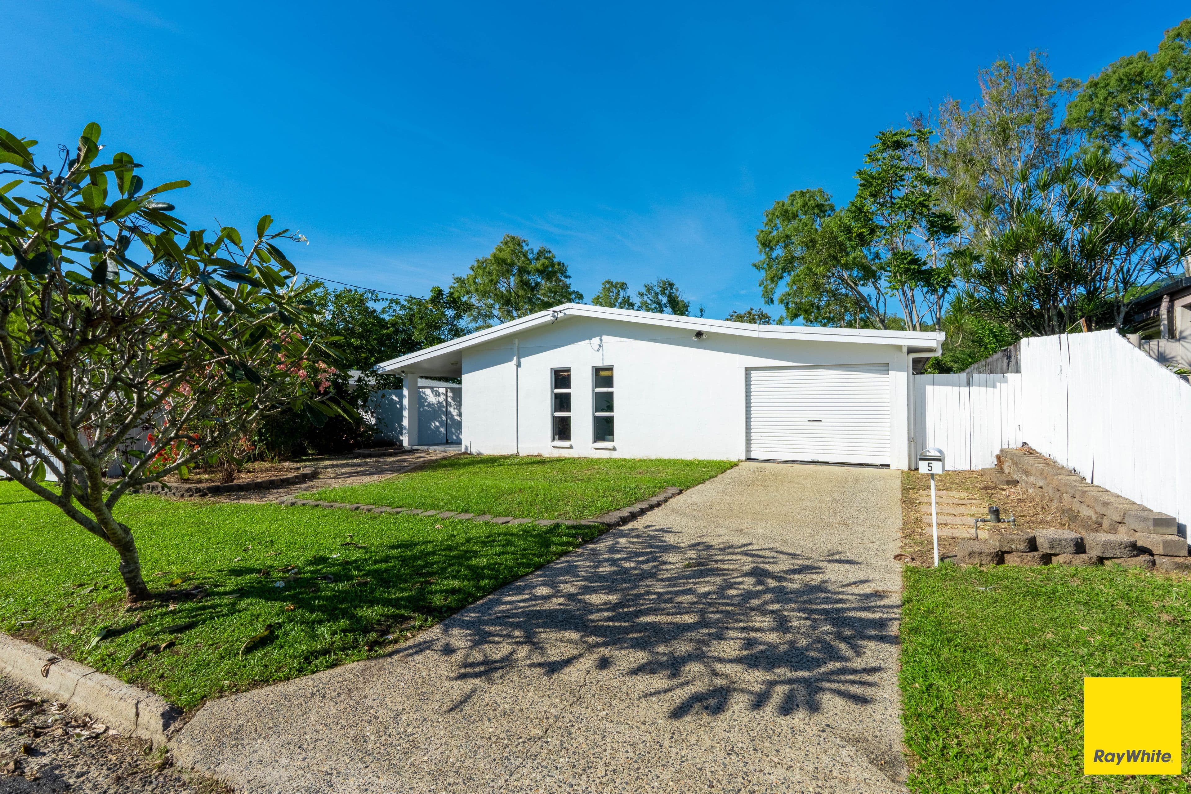 5 Prescott Street, Whitfield QLD 4870, Whitfield - Thumbnail 2