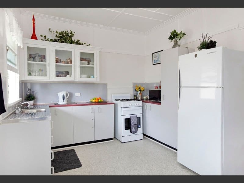 16 Warril Street, WAVELL HEIGHTS QLD 4012, Wavell Heights - Thumbnail 3