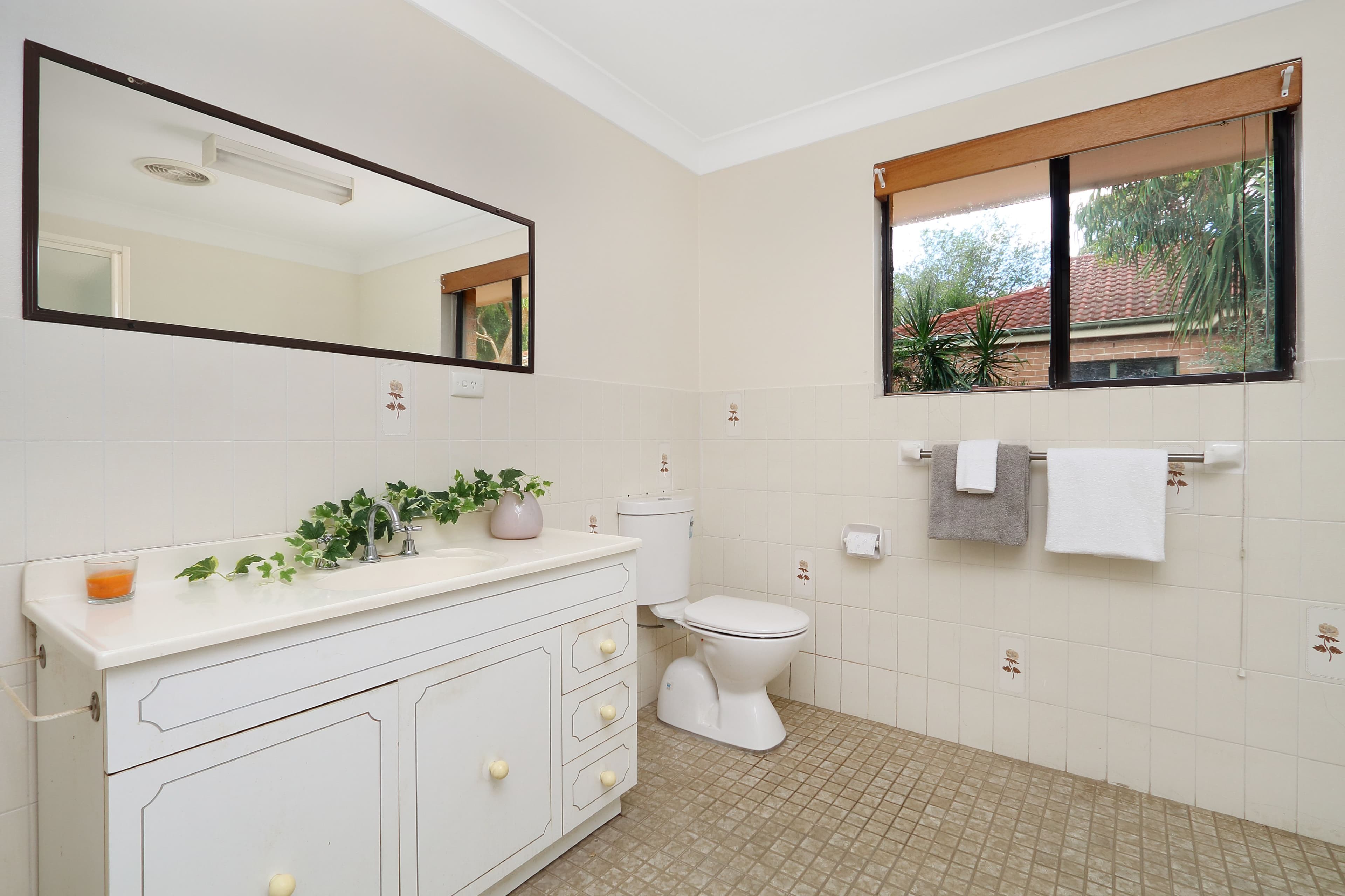 880 Forest Road, Peakhurst NSW 2210, Peakhurst - Thumbnail 4