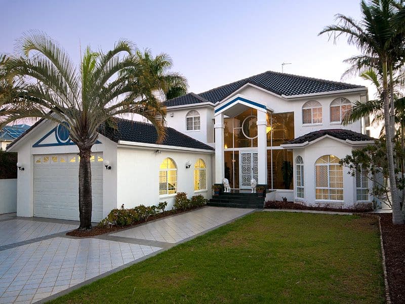 2 St Martin Place, CLEAR ISLAND WATERS QLD 4226, Clear Island Waters - Thumbnail 2