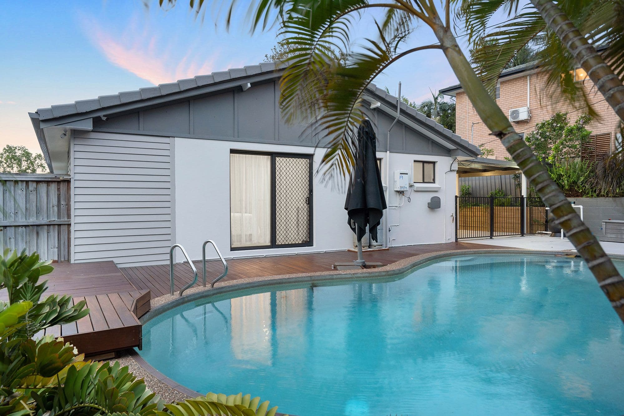 1 Bradley Street, Springwood QLD 4127, Springwood - Thumbnail 4